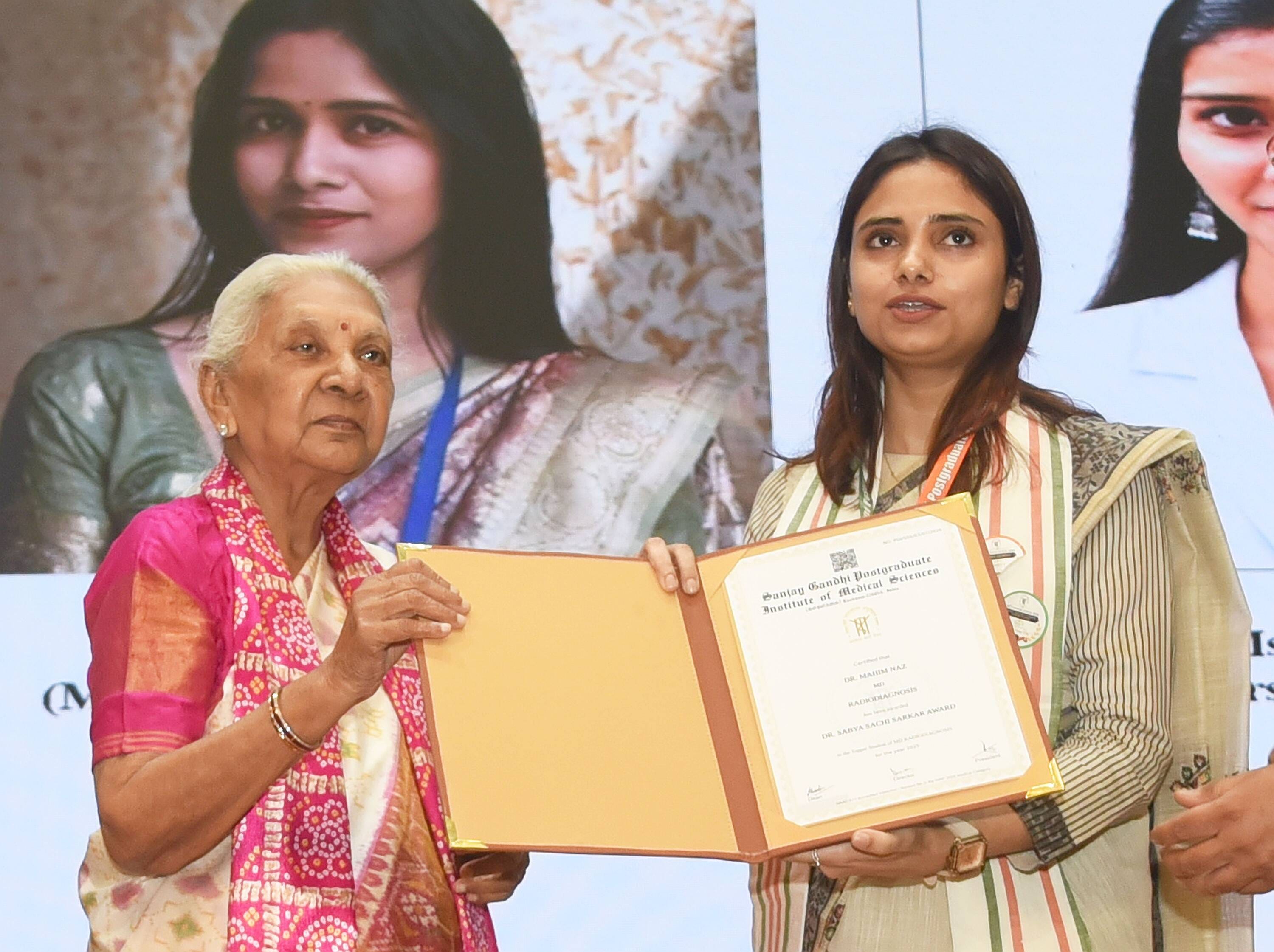 एसजीपीजीआई के दीक्षांत समारोह में 279 विद्यार्थियों को मिली डिग्री।
