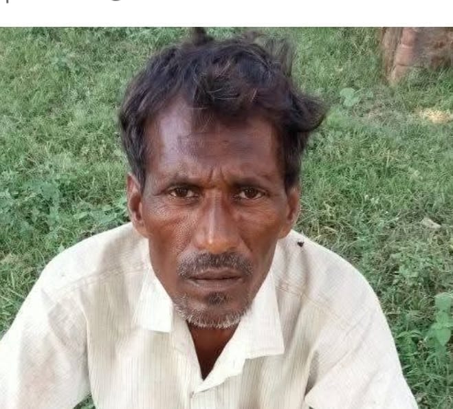 फोटो-20- औरैया मंडी की आढ़त पर तौल के लिए पड़ी मूंग। संवाद