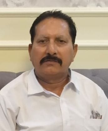 फोटो-20-स्टेशन के इसी प्लेट फार्म नंबर छह की तरफ टिकट घर और प्रवेशद्वार बनाने की है मांग। संवाद फोटो-20-स्टेशन के इसी प्लेट फार्म नंबर छह की तरफ टिकट घर और प्रवेशद्वार बनाने की है मांग। संवाद