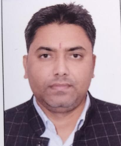 ग्रेनो वेस्ट के रोजा स्थित साई गार्डन सोसाइटी के बाहर मुख्य सड़क पर जमा पानी। स्रोत निवासी ग्रेनो वेस्ट के रोजा स्थित साई गार्डन सोसाइटी के बाहर मुख्य सड़क पर जमा पानी। स्रोत निवासी