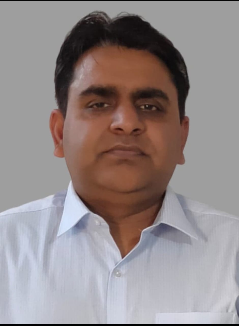 ग्रेनो वेस्ट स्थित एटीएस होमक्राफ्ट नोबिलिटी सोसाइटी के बाहर बनने वाली 24 मीटर चौड़ी सड़क अधूरी ग्रेनो वेस्ट स्थित एटीएस होमक्राफ्ट नोबिलिटी सोसाइटी के बाहर बनने वाली 24 मीटर चौड़ी सड़क अधूरी