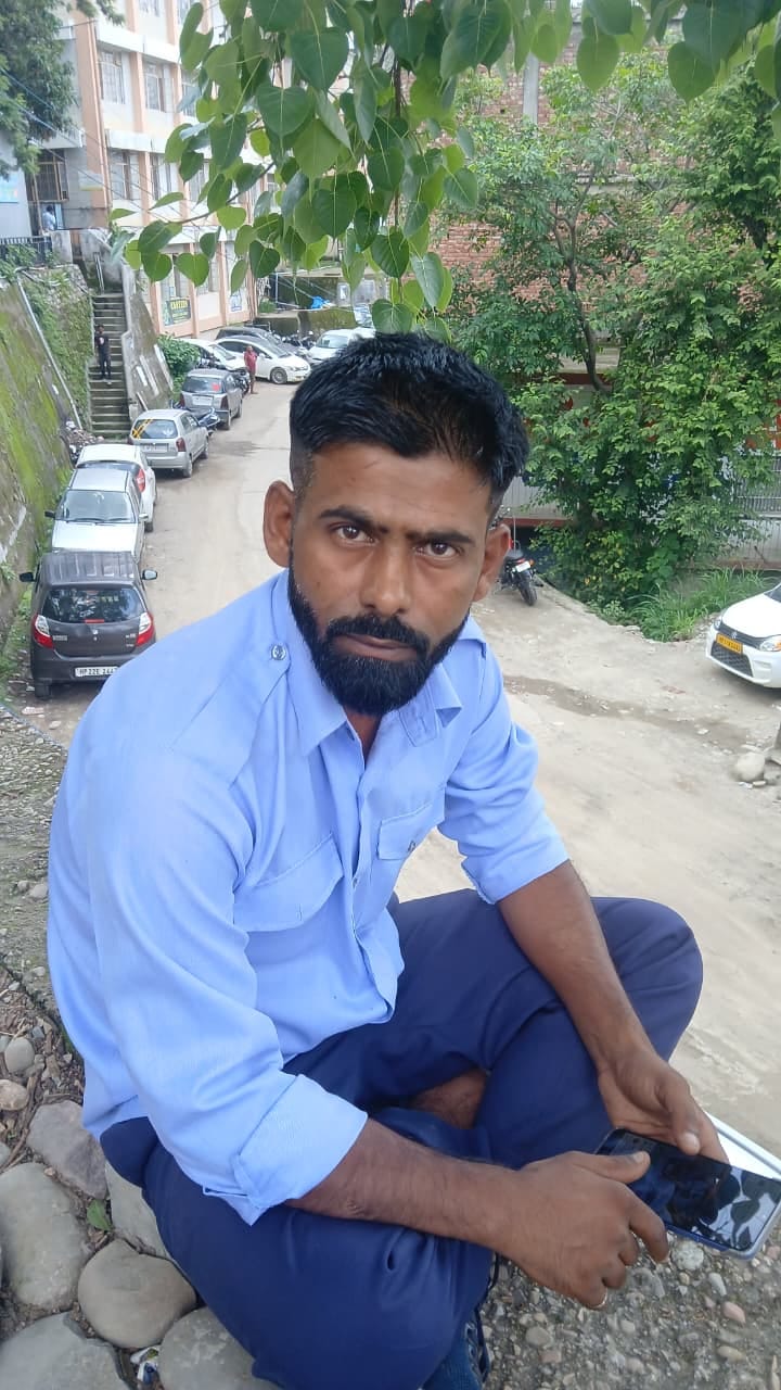 संजय, टौणी देवी