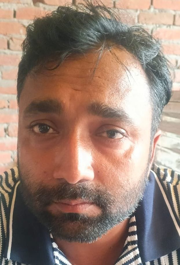 फोटो 12 - कासगंज सोरों गेट बाजार में अतिक्रमण और ई-रिक्शा के चलते लगा। स्रोत : संवाद फोटो 12 - कासगंज सोरों गेट बाजार में अतिक्रमण और ई-रिक्शा के चलते लगा। स्रोत : संवाद