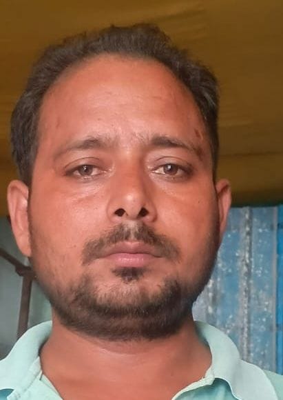 फोटो 12 - कासगंज सोरों गेट बाजार में अतिक्रमण और ई-रिक्शा के चलते लगा। स्रोत : संवाद फोटो 12 - कासगंज सोरों गेट बाजार में अतिक्रमण और ई-रिक्शा के चलते लगा। स्रोत : संवाद