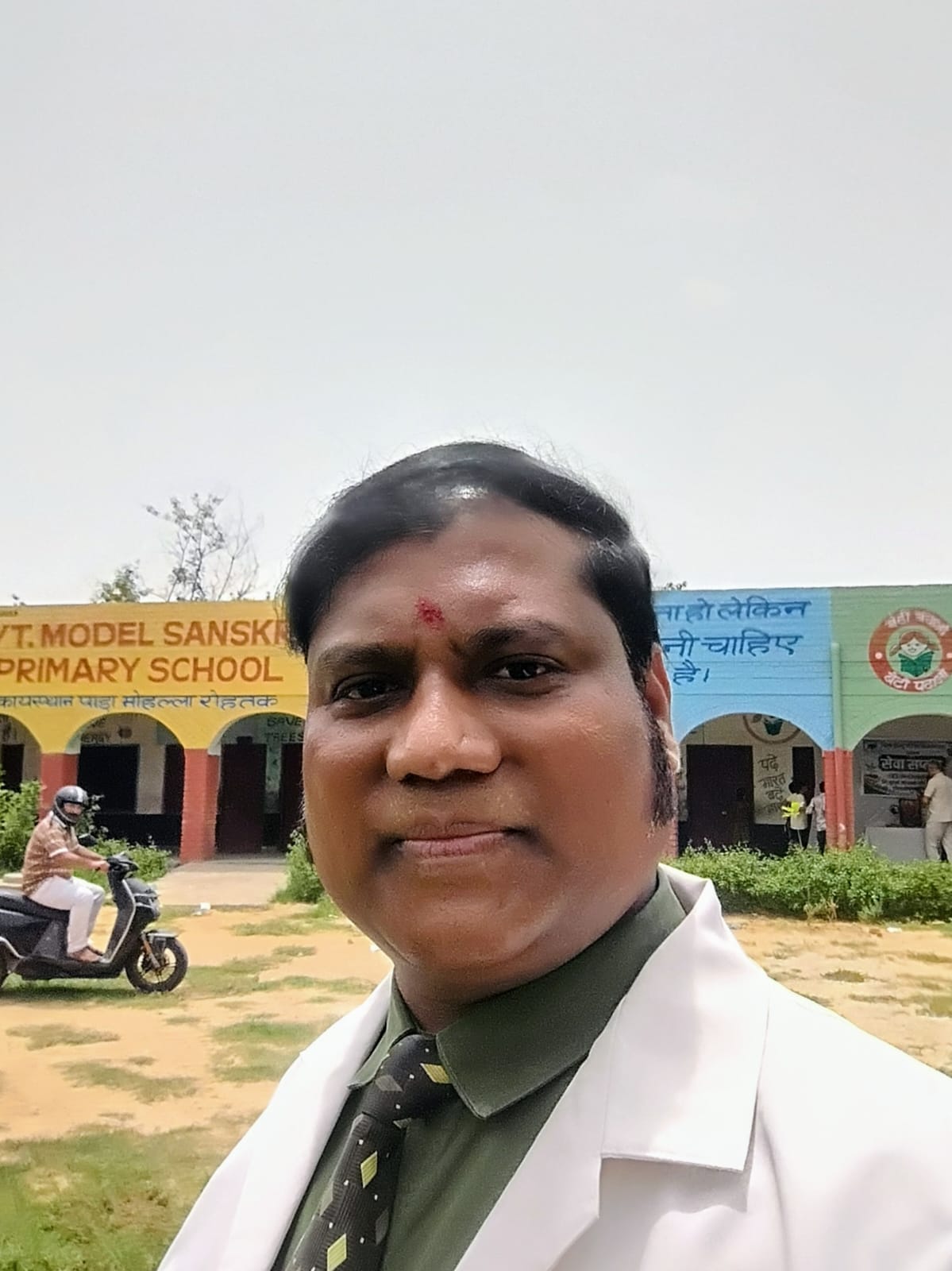 34-डॉ. दिनेश मलिक, नागरिक अस्पताल 34-डॉ. दिनेश मलिक, नागरिक अस्पताल