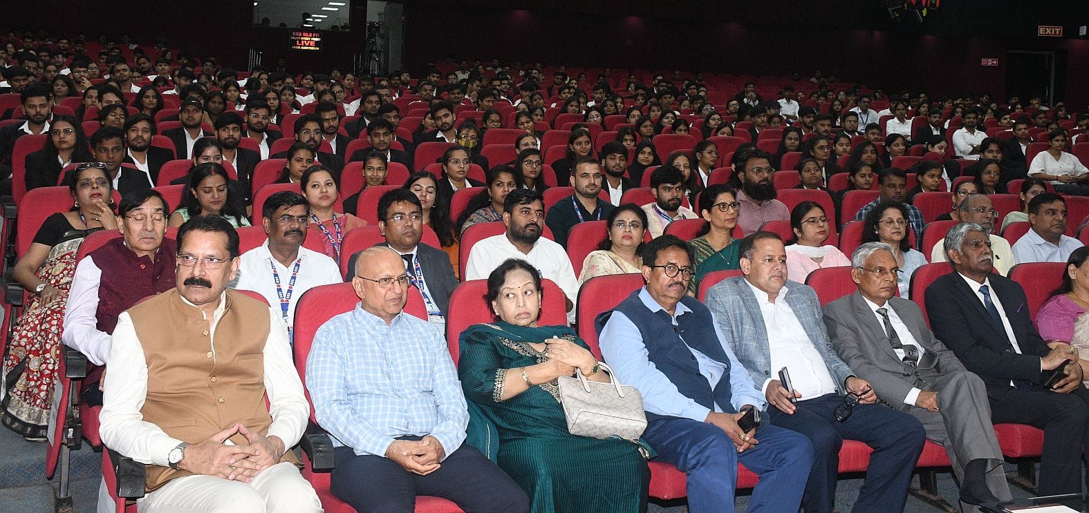 बीबीडी विश्वविद्यालय में हुई मूटकोर्ट प्रतियोगिता बीबीडी विश्वविद्यालय में हुई मूटकोर्ट प्रतियोगिता