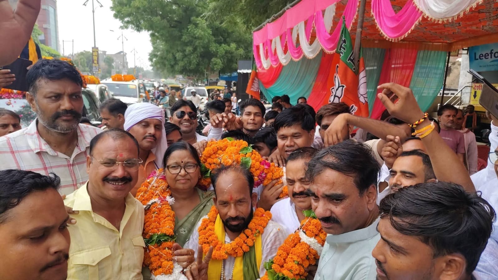 फोटो 22 जिला कार्यालय पर पदाधिकारी और कार्यकर्ताओं को संबोधित करते क्षेत्रीय अध्यक्ष पूरनलाल लो फोटो 22 जिला कार्यालय पर पदाधिकारी और कार्यकर्ताओं को संबोधित करते क्षेत्रीय अध्यक्ष पूरनलाल लो