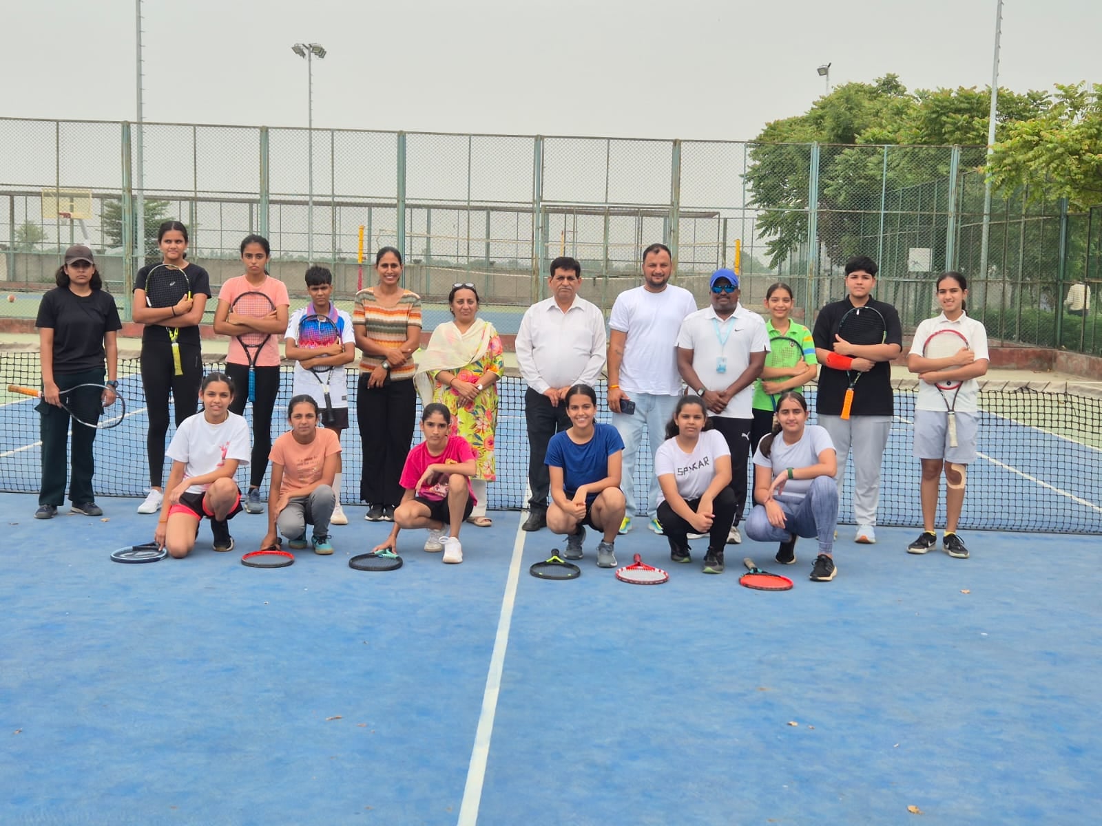 12 रोहतक के सर छोटूराम स्टेडियम में खंड स्तरीय प्रतियोगिता के जिम्नास्टिक खेल में प्रदर्शन करत 12 रोहतक के सर छोटूराम स्टेडियम में खंड स्तरीय प्रतियोगिता के जिम्नास्टिक खेल में प्रदर्शन करत