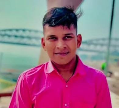 नेवढ़िया क्षेत्र के जयसिंहपुर गांव में करंट की चपेट में आने से उपचार के दौरान प्राइवेट लाइनमैन नेवढ़िया क्षेत्र के जयसिंहपुर गांव में करंट की चपेट में आने से उपचार के दौरान प्राइवेट लाइनमैन