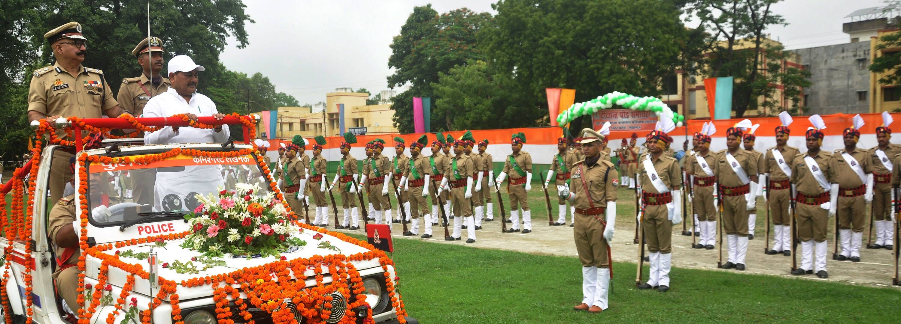 प्रशिक्षण पूरा कर जेल अधिकारियों ने दी सलामी