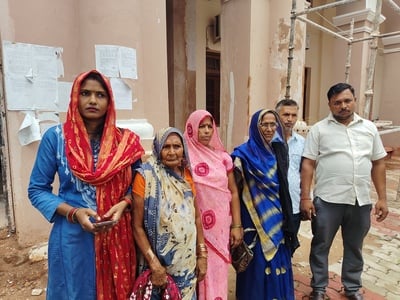 भारती। नगर निगम जनसुनवाई में पहुंची भारती। नगर निगम जनसुनवाई में पहुंची