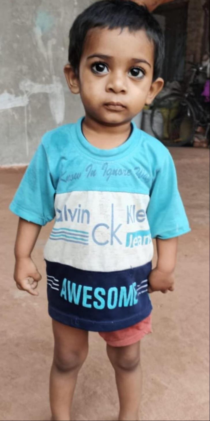बलवा चौराहे के पास सड़क हादसे में घायल वंश और वंशिका। संवाद बलवा चौराहे के पास सड़क हादसे में घायल वंश और वंशिका। संवाद