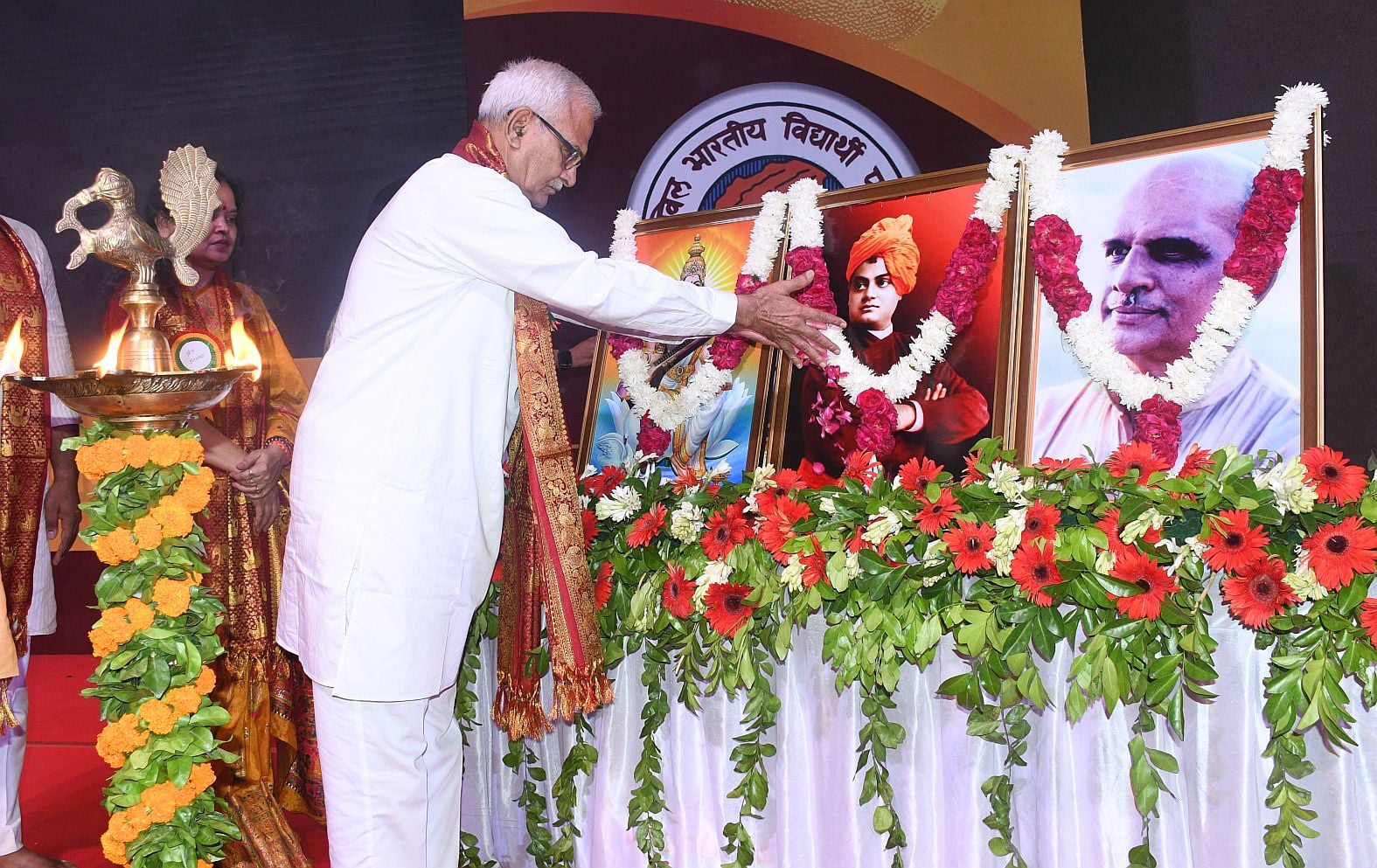 एबीवीपी ने प्रो. यशवंतराव केलकर की जन्मशती पर कार्यक्रम किया। एबीवीपी ने प्रो. यशवंतराव केलकर की जन्मशती पर कार्यक्रम किया।