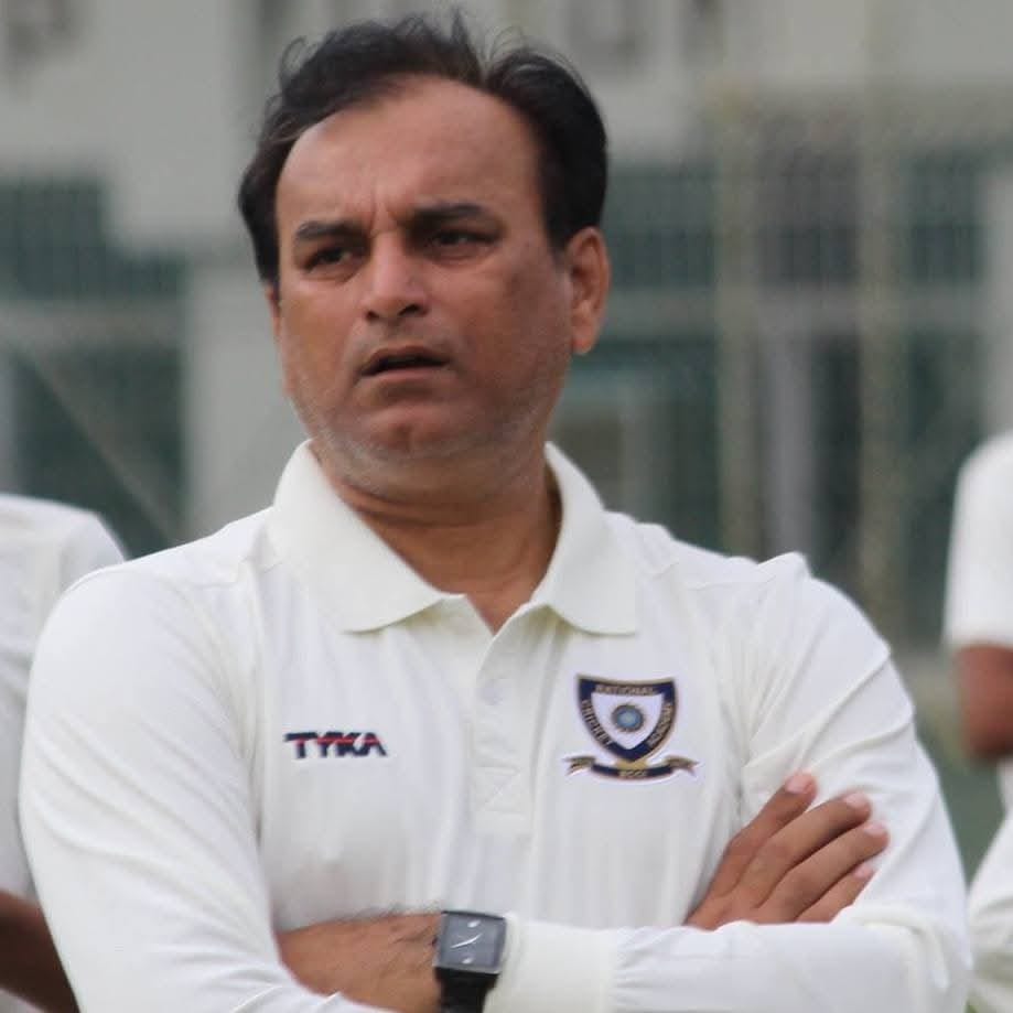 कोर्ट ने पूर्व क्रिकेटर के खिलाफ एफआईआर दर्ज करने के दिए निर्देश। कोर्ट ने पूर्व क्रिकेटर के खिलाफ एफआईआर दर्ज करने के दिए निर्देश।