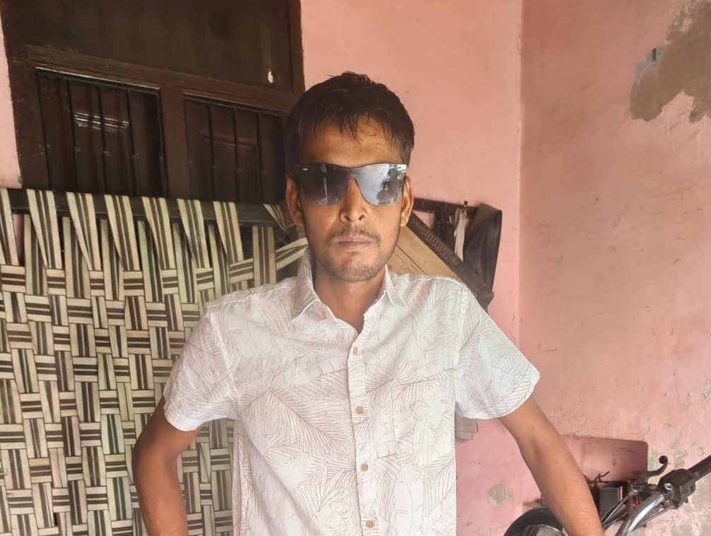 फोटो : सोनीपत के राठधना रेलवे स्टेशन के पास निर्माणाधीन रेलवे ओवरब्रिज के पास गड्ढे में गिरी बा फोटो : सोनीपत के राठधना रेलवे स्टेशन के पास निर्माणाधीन रेलवे ओवरब्रिज के पास गड्ढे में गिरी बा