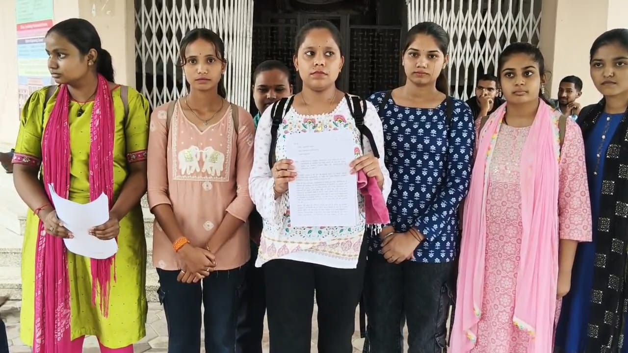 ऐसे जताया विरोध ऐसे जताया विरोध