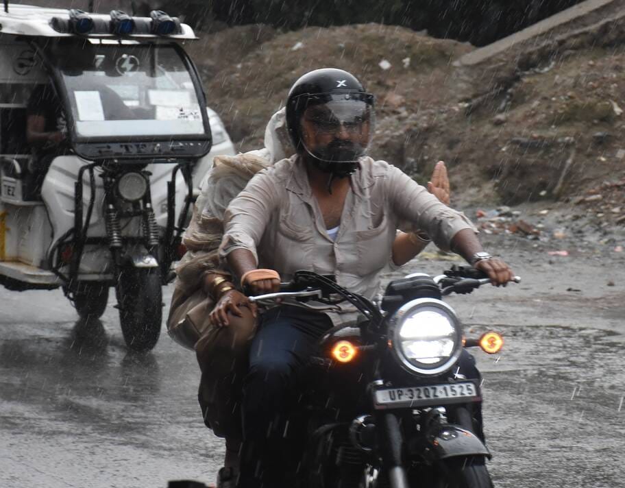 बृहस्पतिवार को राजधानी में बारिश का नजारा। बृहस्पतिवार को राजधानी में बारिश का नजारा।
