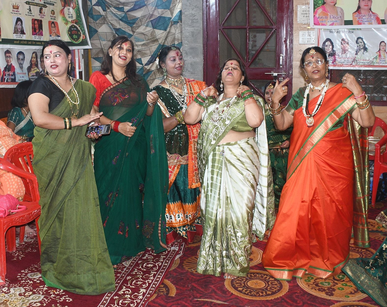 इंदिरानगर स्थित क्लब में बृहस्पतिवार को महिला कल्याण समिति ने हरियाली तीज मनाई। इंदिरानगर स्थित क्लब में बृहस्पतिवार को महिला कल्याण समिति ने हरियाली तीज मनाई।