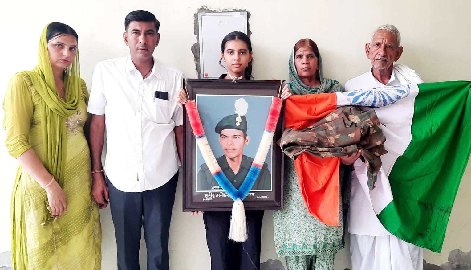भूना। कारगिल युद्ध में वीरगति प्राप्त करने वाले शहीद ग्रेनेडियर मनोहर लाल मावलिया की फाइल फोटो। भूना। कारगिल युद्ध में वीरगति प्राप्त करने वाले शहीद ग्रेनेडियर मनोहर लाल मावलिया की फाइल फोटो।