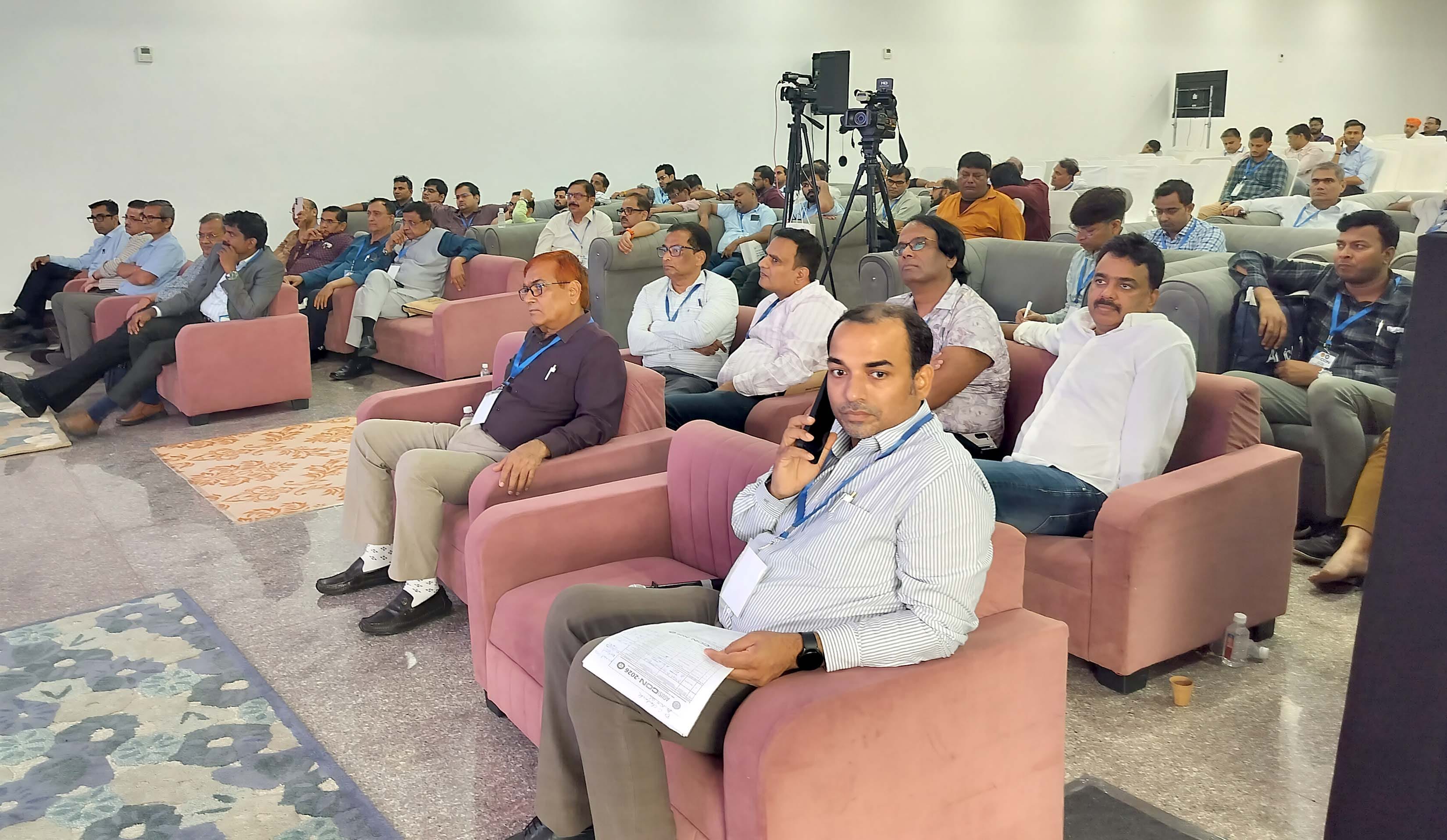 अगुसीकान-2026 शल्य चिकित्सक सम्मेलन को संबोधित करते कोच्ची से आए डा. एस कृष्णामूर्ती। स्रोत- सं