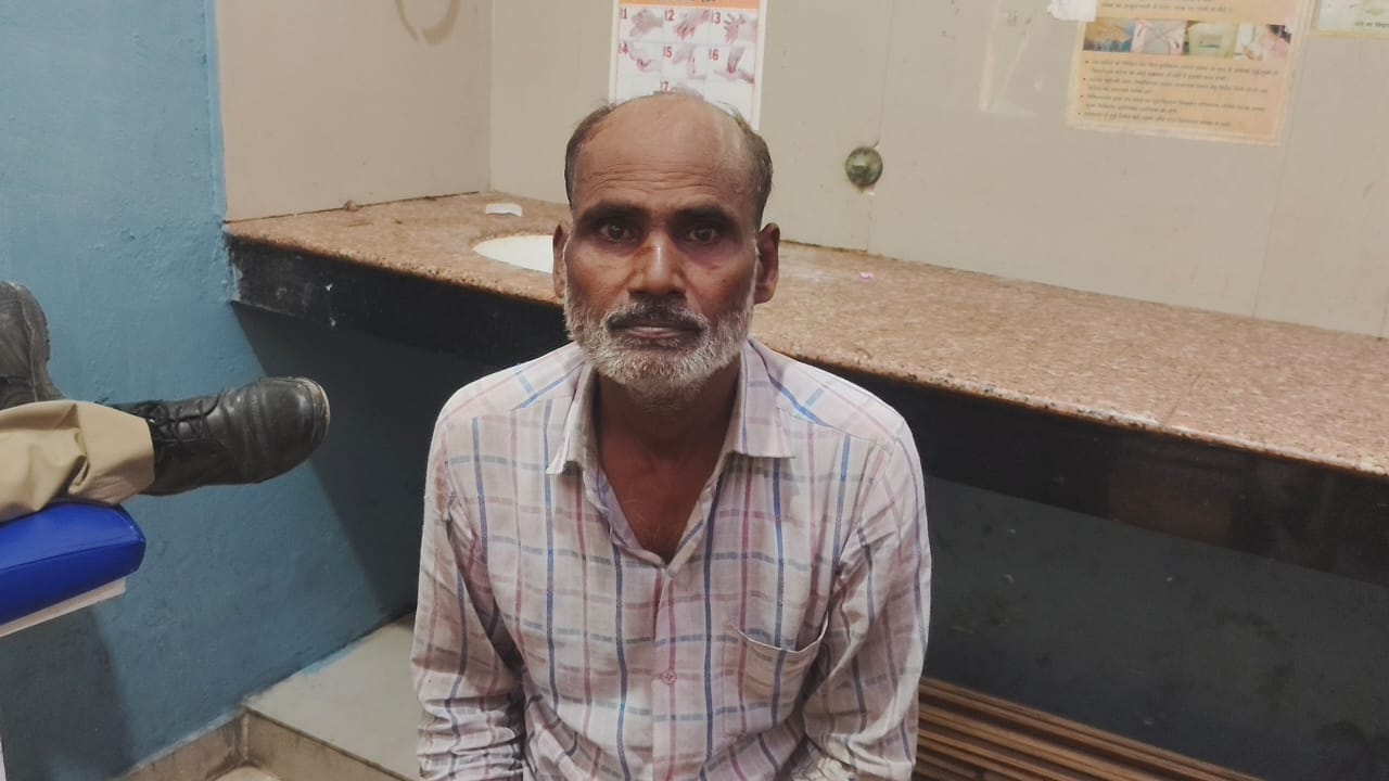 फोटो-15- पैर में गोली लगने से घायल एजाज। स्रोत-पुलिस।