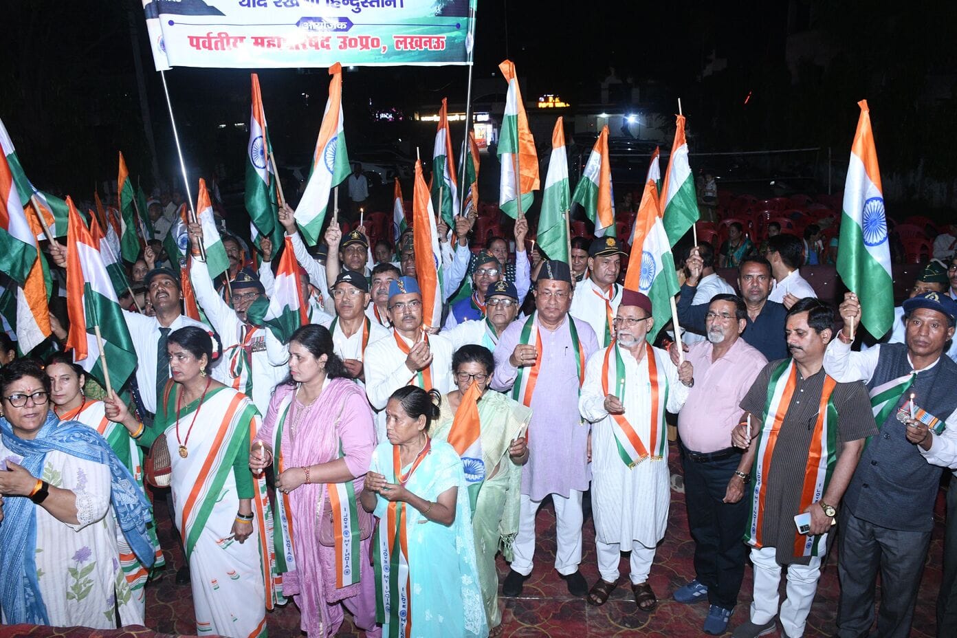 कारगिल विजय दिवस की पूर्व संध्या पर कैंडल मार्च