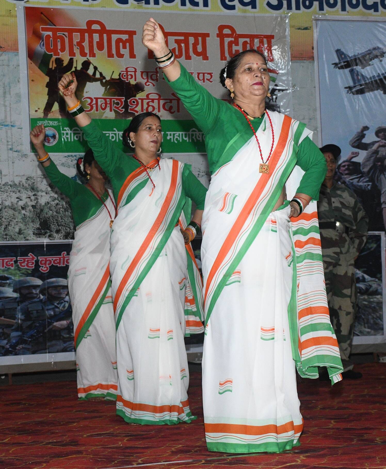 कारगिल विजय दिवस की पूर्व संध्या पर कैंडल मार्च