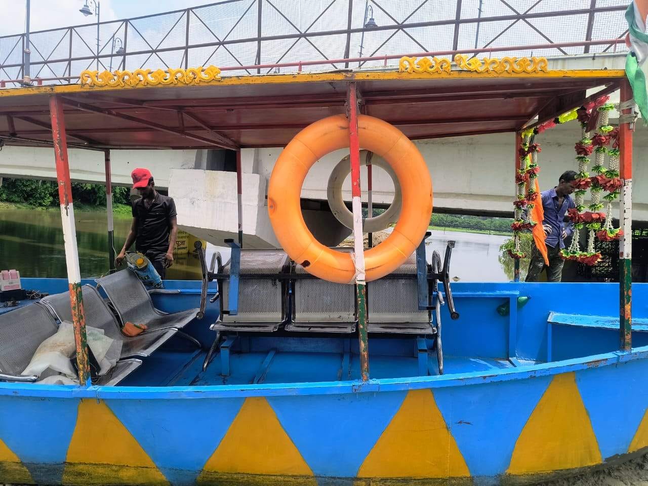 लोधीपुर क्षेत्र में घरों के पास तक पहुंच रहा खन्नौत नदी का पानी। संवाद लोधीपुर क्षेत्र में घरों के पास तक पहुंच रहा खन्नौत नदी का पानी। संवाद