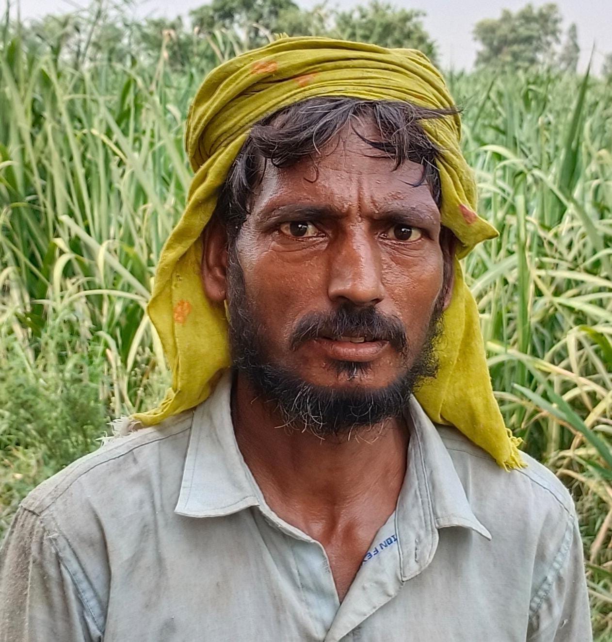 सराय खादर गाँव के रास्तों पर भरा पानी स्रोत संवाद