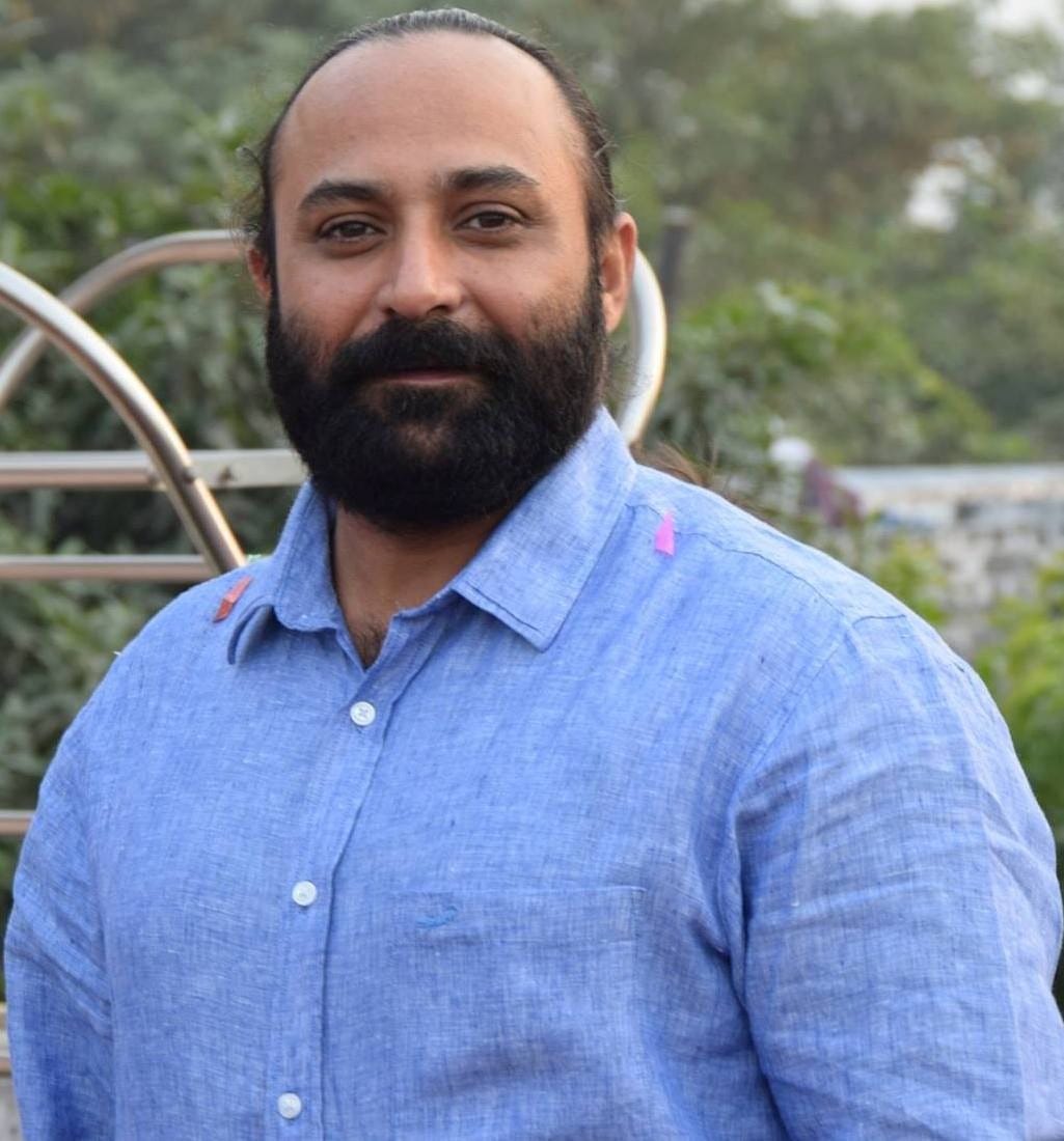 24-रोहतक के सोनीपत रोड स्टेट हाईवे की जर्जर हालत। संवाद