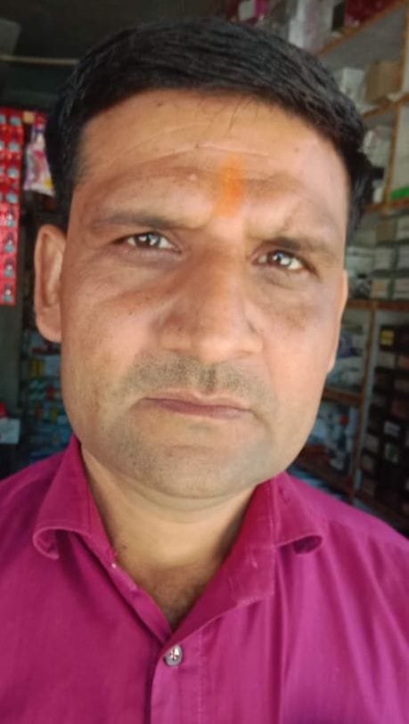 फोटो 37 - गंजडुंडवारा से कादरगंज घाट जाने वाली सड़क पर गड्ढे। स्रोत : संवाद फोटो 37 - गंजडुंडवारा से कादरगंज घाट जाने वाली सड़क पर गड्ढे। स्रोत : संवाद