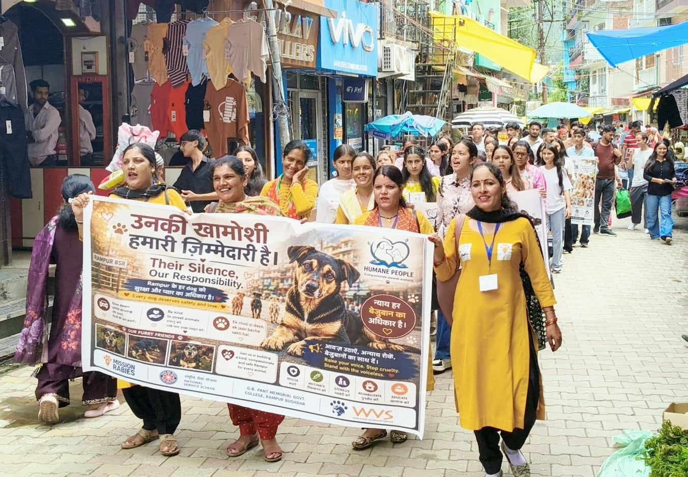 ह्यूमेन पीपल संस्था ने एसडीएम रामपुर हर्ष अमरेंद्र सिंह को ज्ञापन सौंपकर उचित कार्रवाई की उठाई 