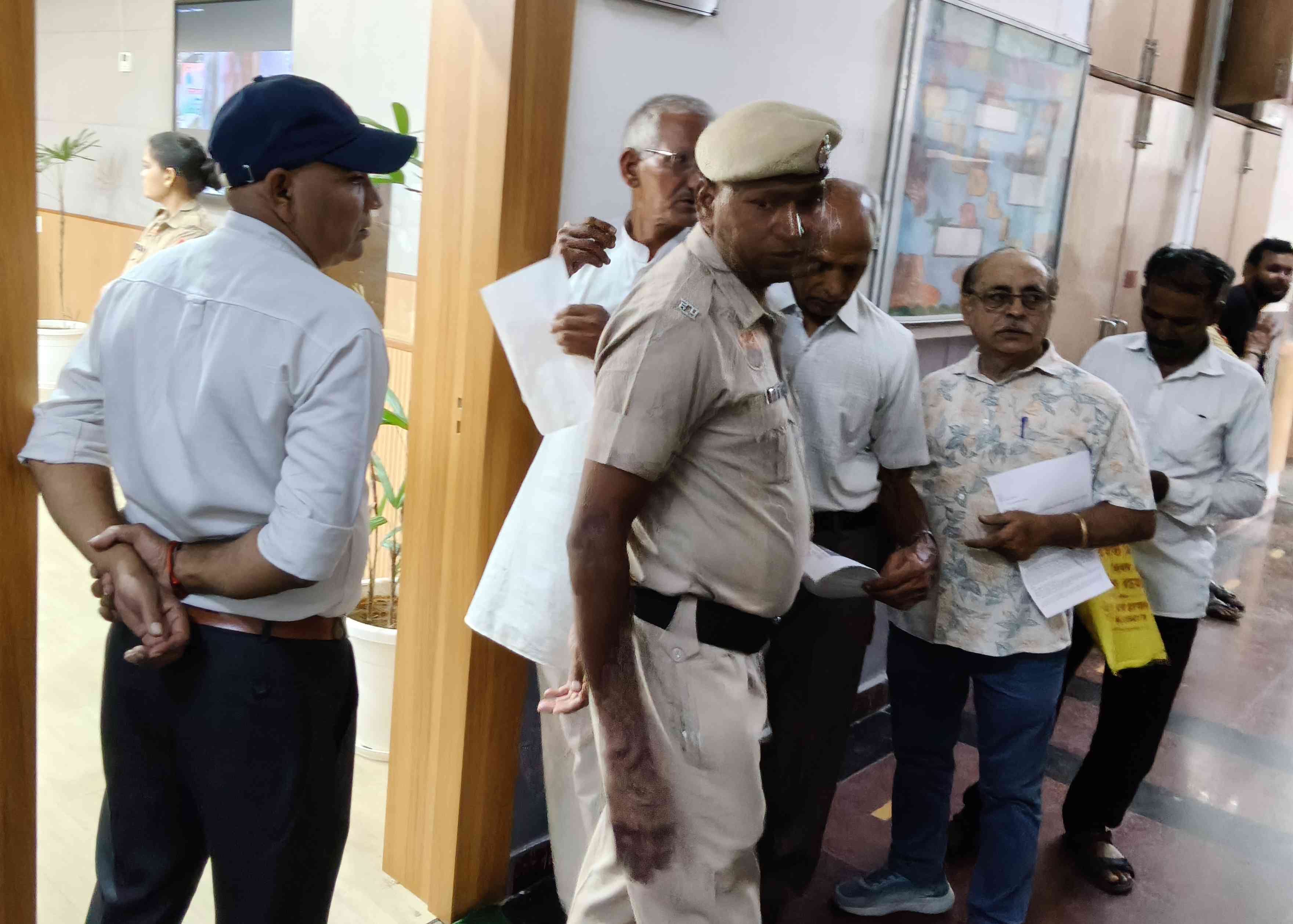 10-रामकिशन, माता दरवाजा।