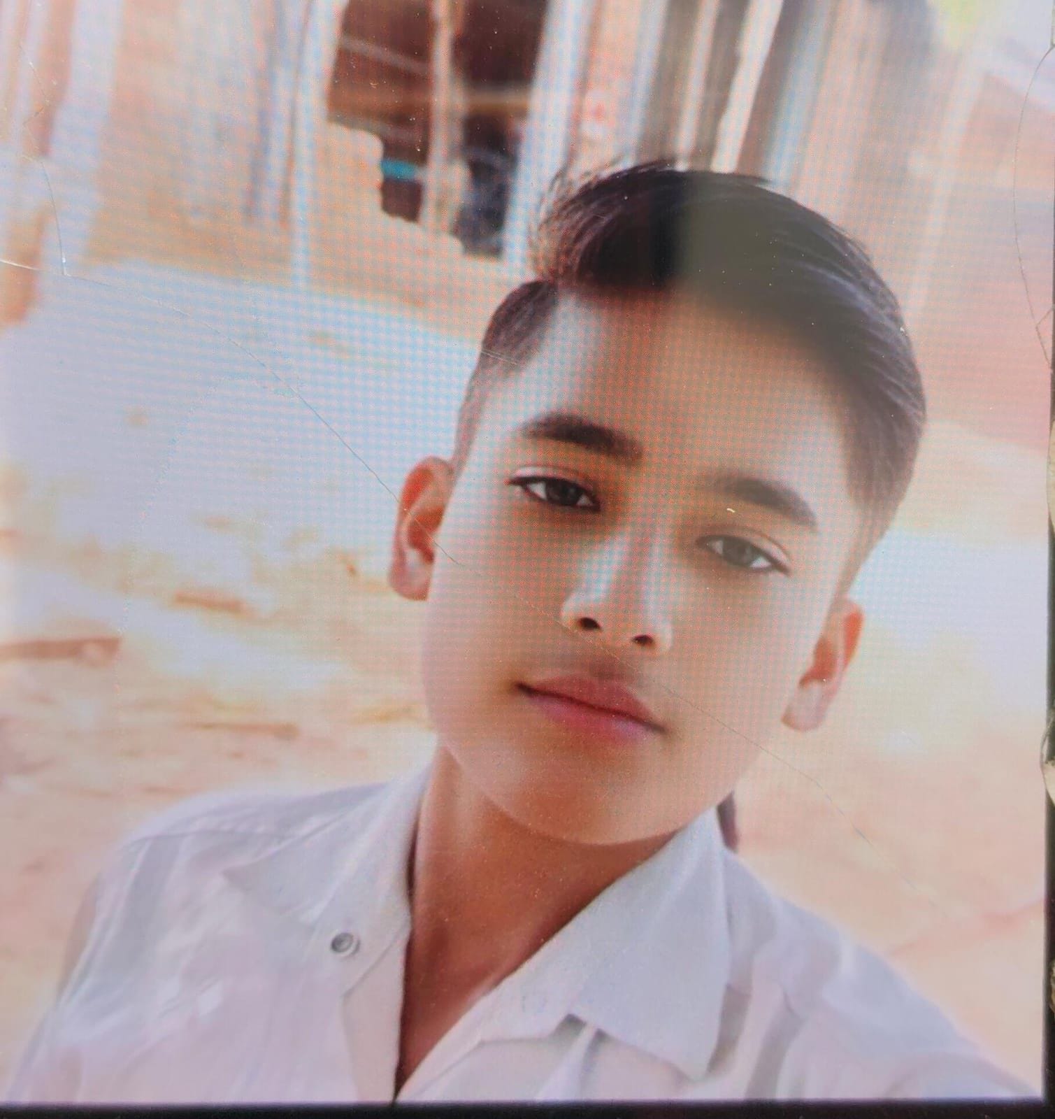 बिल्सी सीएचसी में घायल डब्लू सिंह का उपचार करती टीम। संवाद बिल्सी सीएचसी में घायल डब्लू सिंह का उपचार करती टीम। संवाद