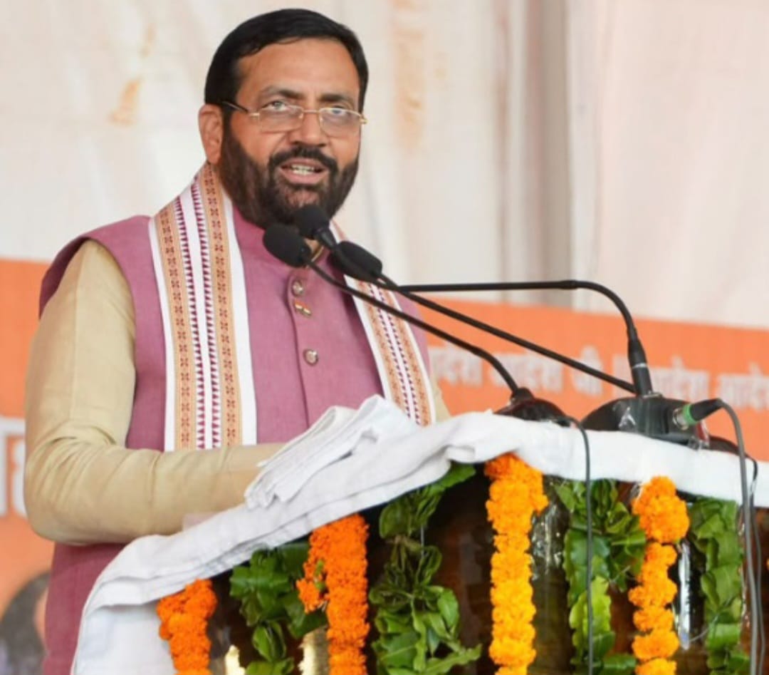 फोटो 6 नरवाना। उझाना गांव के स्टेडियम में पौधारोपण करते हुए मुख्यमंत्री नायब सिंह सैनी। स्रोत प फोटो 6 नरवाना। उझाना गांव के स्टेडियम में पौधारोपण करते हुए मुख्यमंत्री नायब सिंह सैनी। स्रोत प