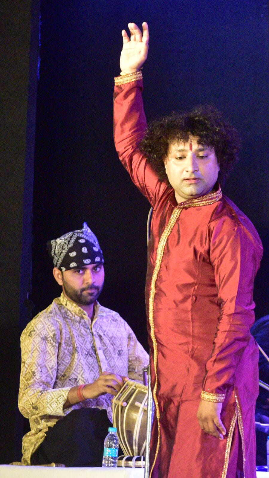 जयपुर घराने के सुप्रसिद्ध कथक कलाकार चेतन कुमार जवड़ा ने प्रभावशाली प्रस्तुति से किया मंत्रमुग्