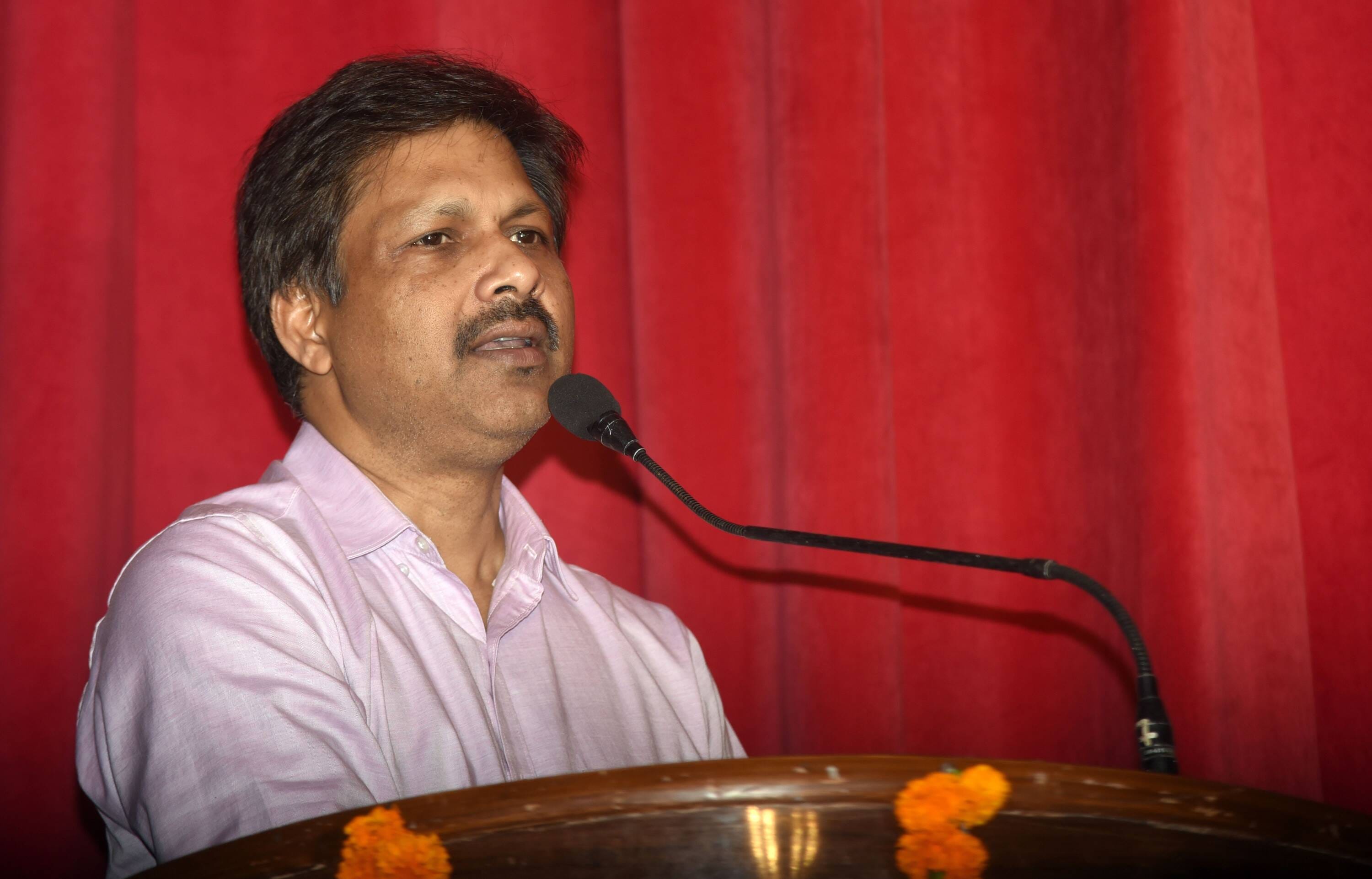 जयपुर घराने के सुप्रसिद्ध कथक कलाकार चेतन कुमार जवड़ा ने प्रभावशाली प्रस्तुति से किया मंत्रमुग्