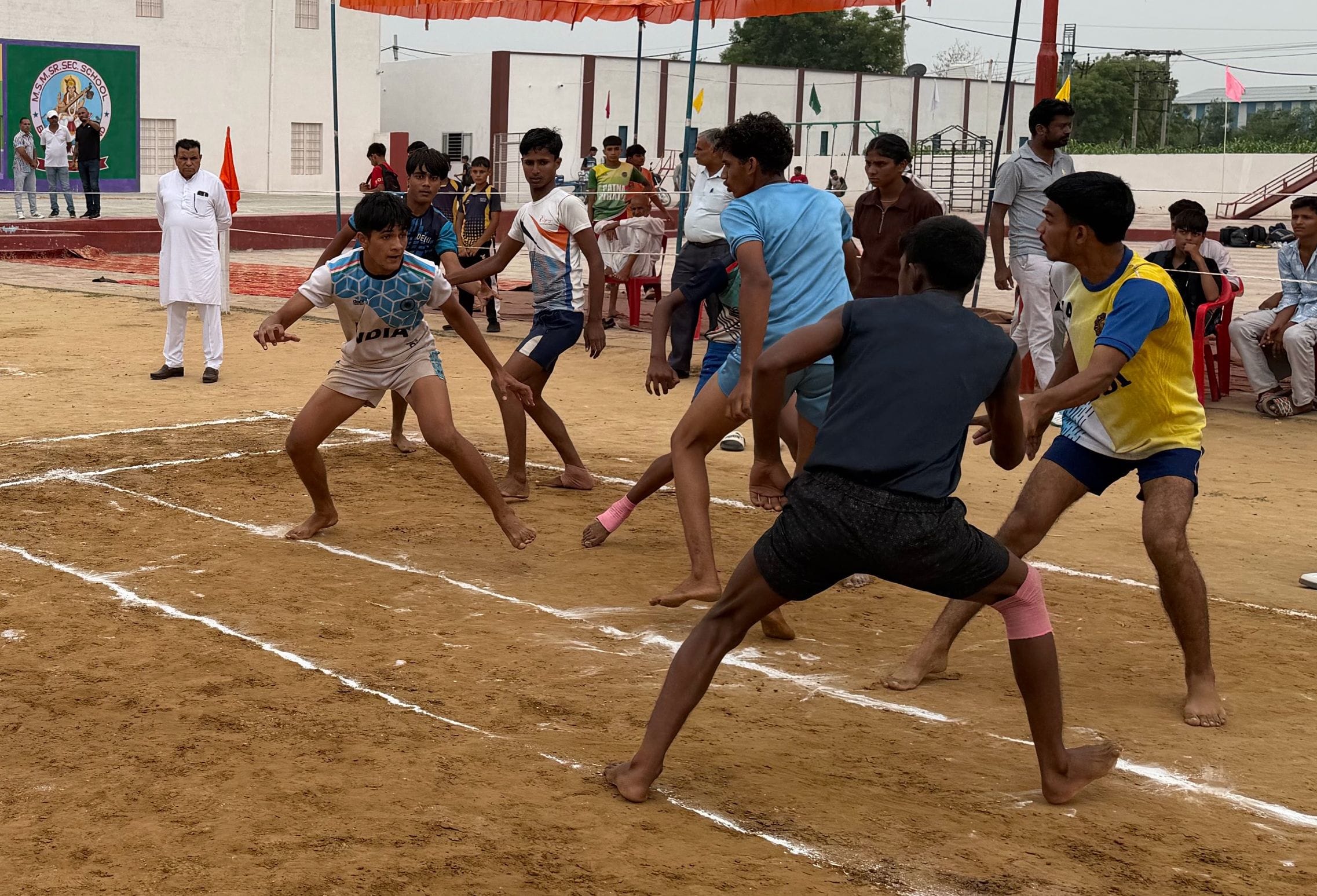28जेएनडी22: कुश्ती प्रतियोगिता में दम दिखाते हुए खिलाड़ी। स्रोत: कोच 28जेएनडी22: कुश्ती प्रतियोगिता में दम दिखाते हुए खिलाड़ी। स्रोत: कोच
