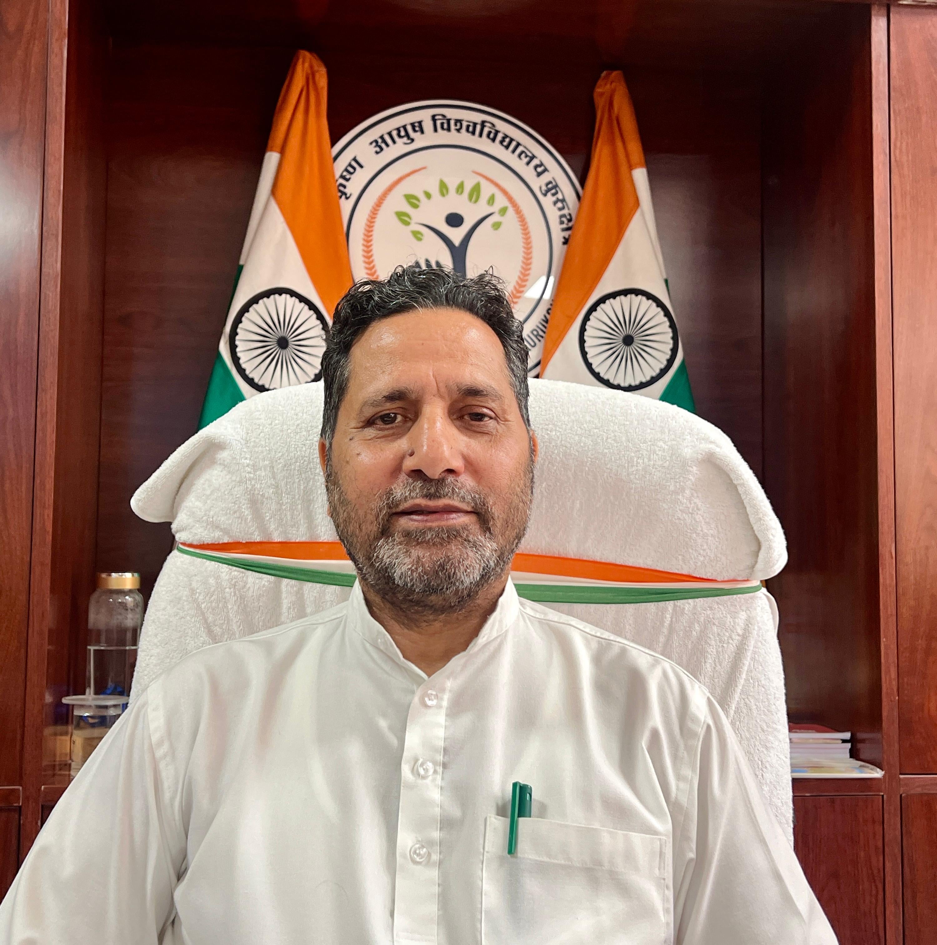 कुरुक्षेत्र। श्रीकृष्ण आयुष विश्वविद्यालय का प्रवेश द्वार। संवाद कुरुक्षेत्र। श्रीकृष्ण आयुष विश्वविद्यालय का प्रवेश द्वार। संवाद