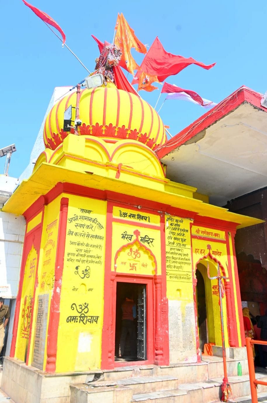 लोधेश्वर से चंद्रेश्वर तक सजे शिवालय