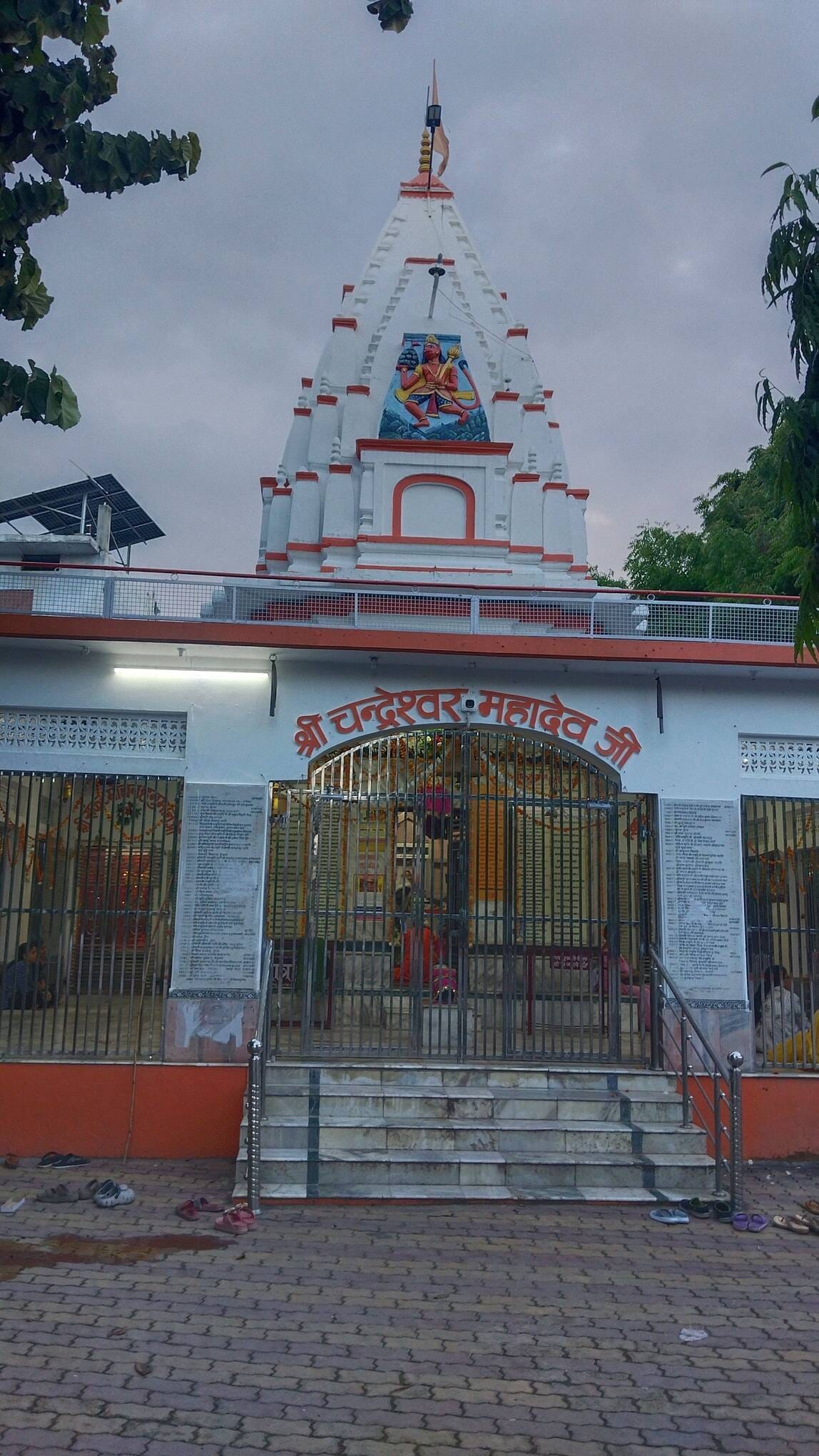 लोधेश्वर से चंद्रेश्वर तक सजे शिवालय