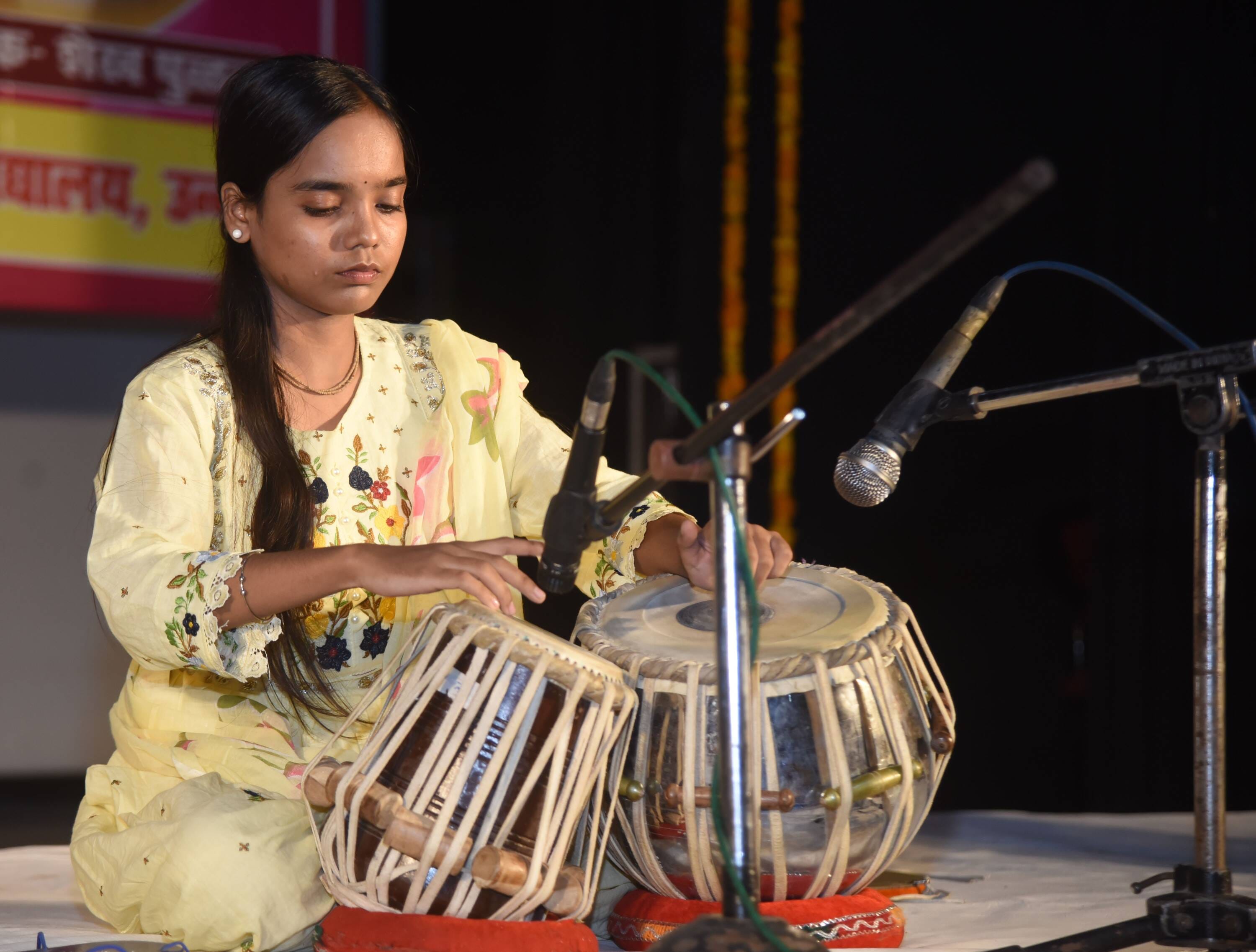 राय उमानाथ बली प्रेक्षागृह में भारतीय संगीत महाविद्यालय की ओर से गुरु उत्सव कार्यक्रम का आयोजन राय उमानाथ बली प्रेक्षागृह में भारतीय संगीत महाविद्यालय की ओर से गुरु उत्सव कार्यक्रम का आयोजन