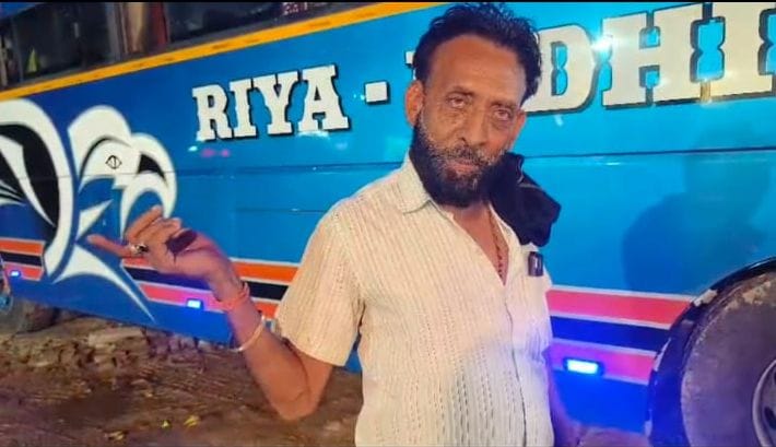 9.50 किलो चांदी की पायलें चोरी