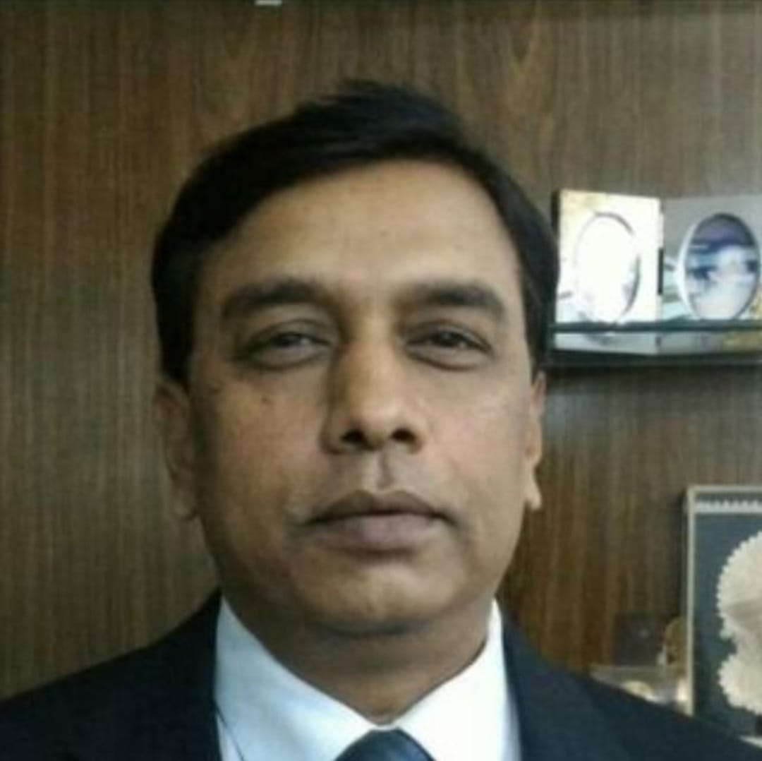 ग्रेनो वेस्ट स्थित श्री राधा स्काई गार्डन सोसाइटी के बेसमेंट में पाइप से लिकेज होता पानी। स्रोत ग्रेनो वेस्ट स्थित श्री राधा स्काई गार्डन सोसाइटी के बेसमेंट में पाइप से लिकेज होता पानी। स्रोत