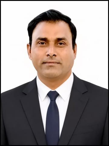 ग्रेटर नोएडा के सेक्टर जू -3 में टूटे हुए झूले। स्रोत निवासी