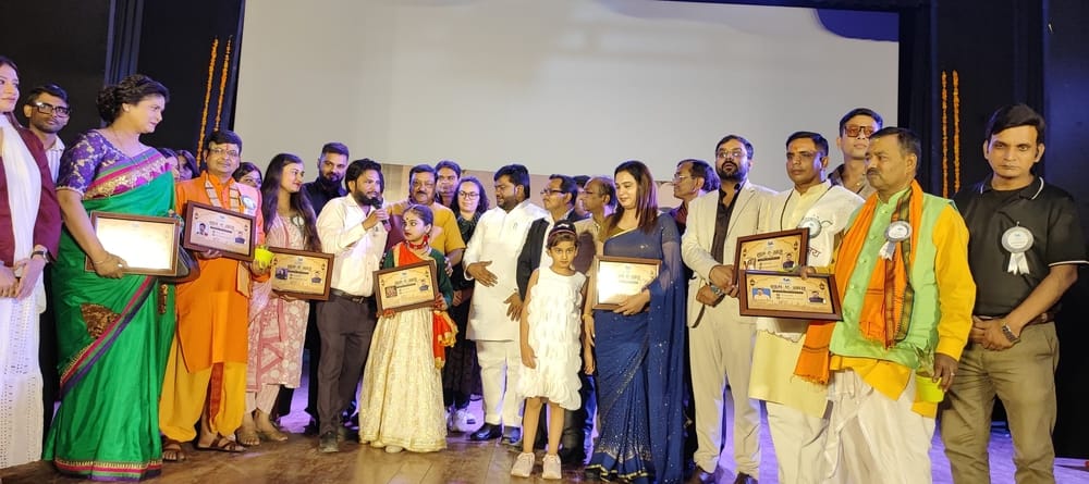 कैसरबाग सि्थत राय उमानाथ प्रेक्षागृह में बृहस्पतिवार एक पहल वेलफेयर फाउंडेशन की ओर से शाम-ए-खास कैसरबाग सि्थत राय उमानाथ प्रेक्षागृह में बृहस्पतिवार एक पहल वेलफेयर फाउंडेशन की ओर से शाम-ए-खास