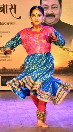 कैसरबाग सि्थत राय उमानाथ प्रेक्षागृह में बृहस्पतिवार एक पहल वेलफेयर फाउंडेशन की ओर से शाम-ए-खास कैसरबाग सि्थत राय उमानाथ प्रेक्षागृह में बृहस्पतिवार एक पहल वेलफेयर फाउंडेशन की ओर से शाम-ए-खास