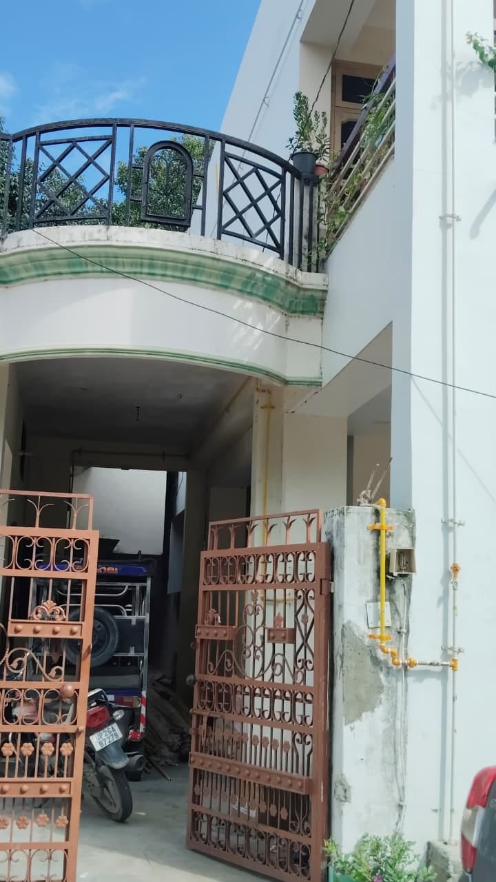 मोहल्ला शेरमोहम्मद में पाइप लाइन के लिए खोदी गई सड़क। संवाद मोहल्ला शेरमोहम्मद में पाइप लाइन के लिए खोदी गई सड़क। संवाद