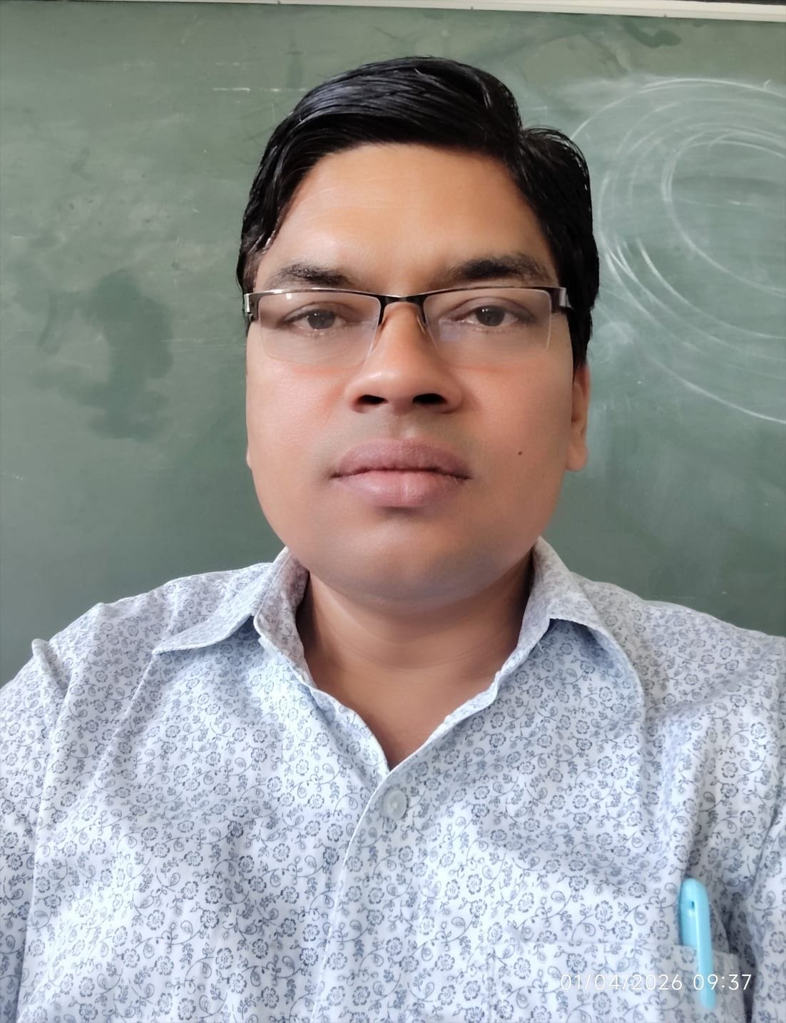 11-अभियान के लिए बीजदान करते डॉ. रविंद्र नांदल और सुरेश मलिक । संवाद 11-अभियान के लिए बीजदान करते डॉ. रविंद्र नांदल और सुरेश मलिक । संवाद