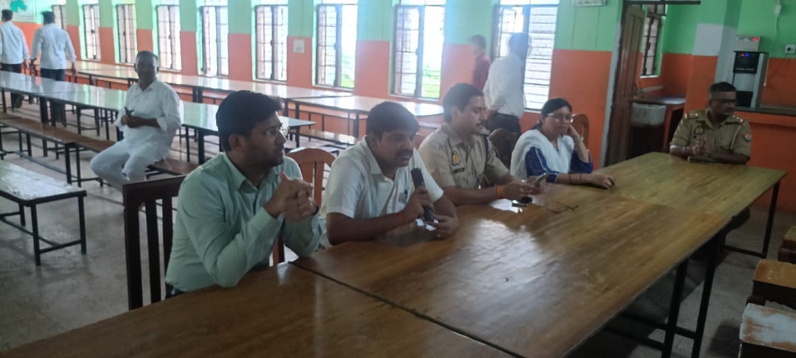 बीसलपुर के नवोदय विद्यालय के इसी छात्रावास में छात्रों ने स्वयं को कर लिया था बंदसंवाद